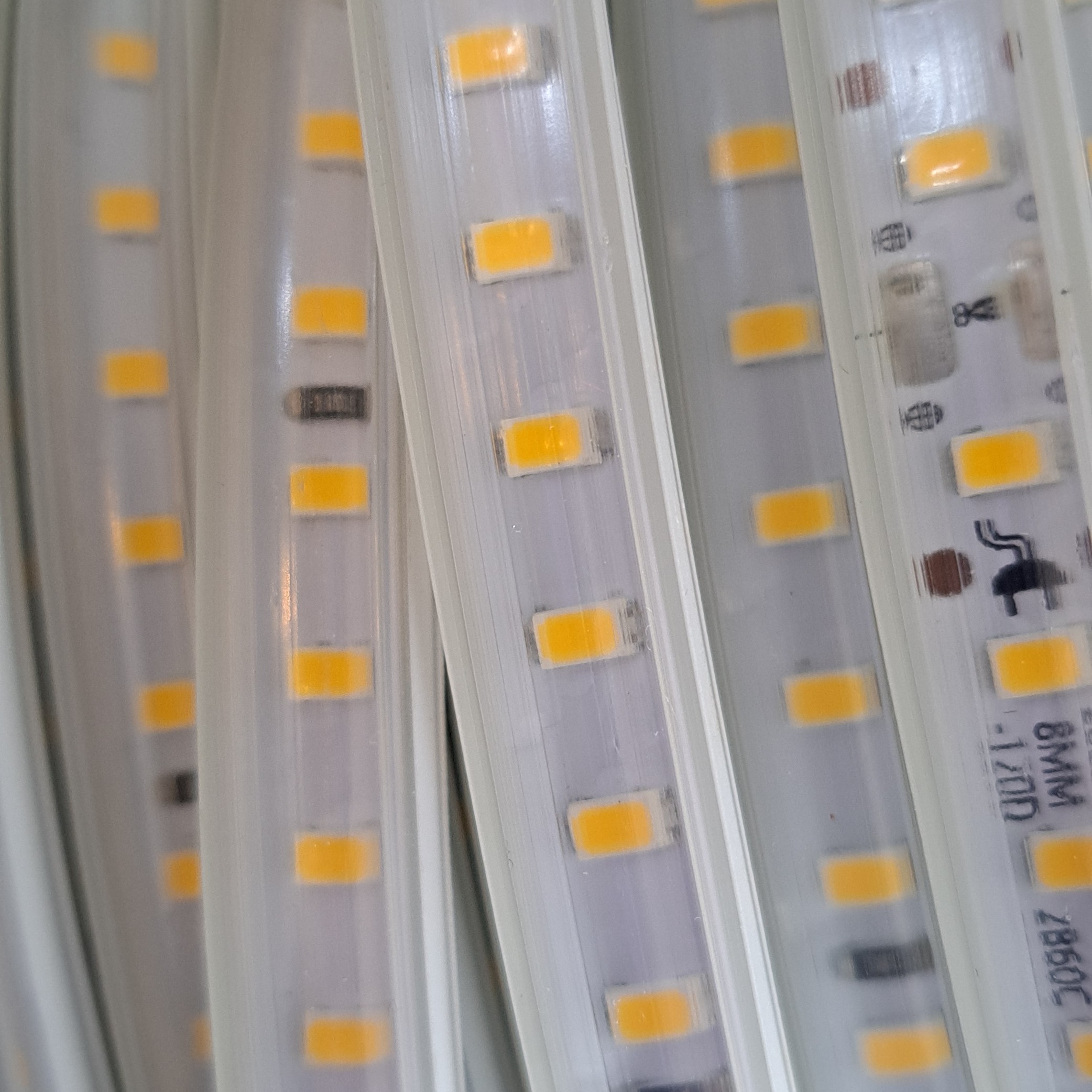 ریسه شلنگی تک لاین وایرلس آفتابی (قیمت هر متر)