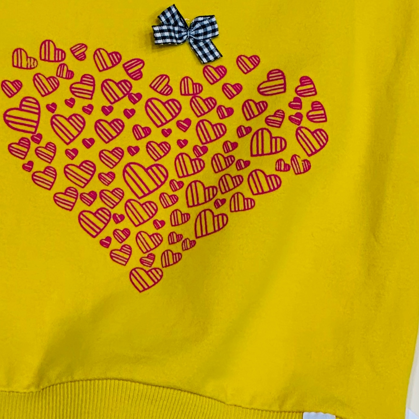 دورس قلبی دخترانه مناسب پاییز و بهار و زمستون جنس پارچه خیلی نرم و لطیف