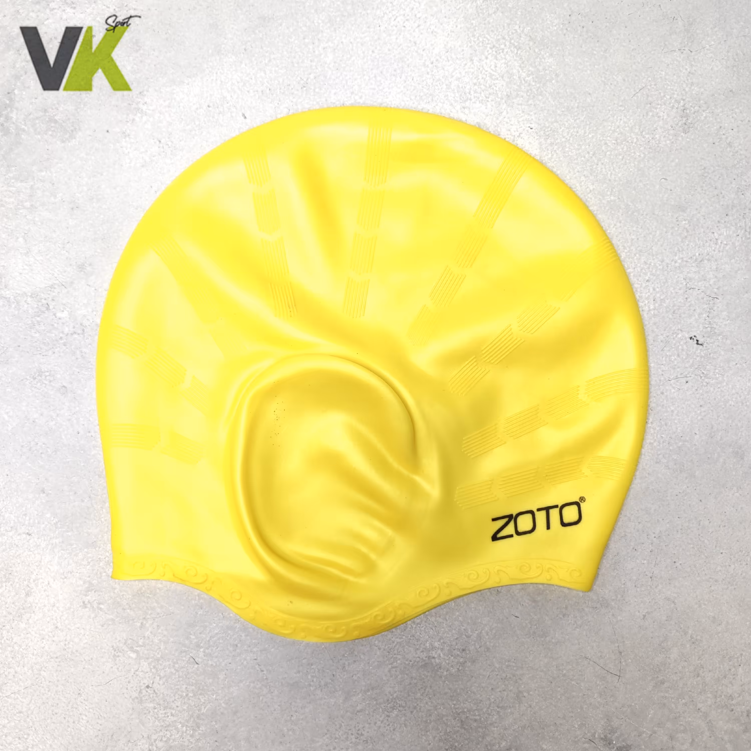 کلاه شنا سیلیکونی گوشی دار  زرد رنگ قبل از ثبت موجودی بگیرید 