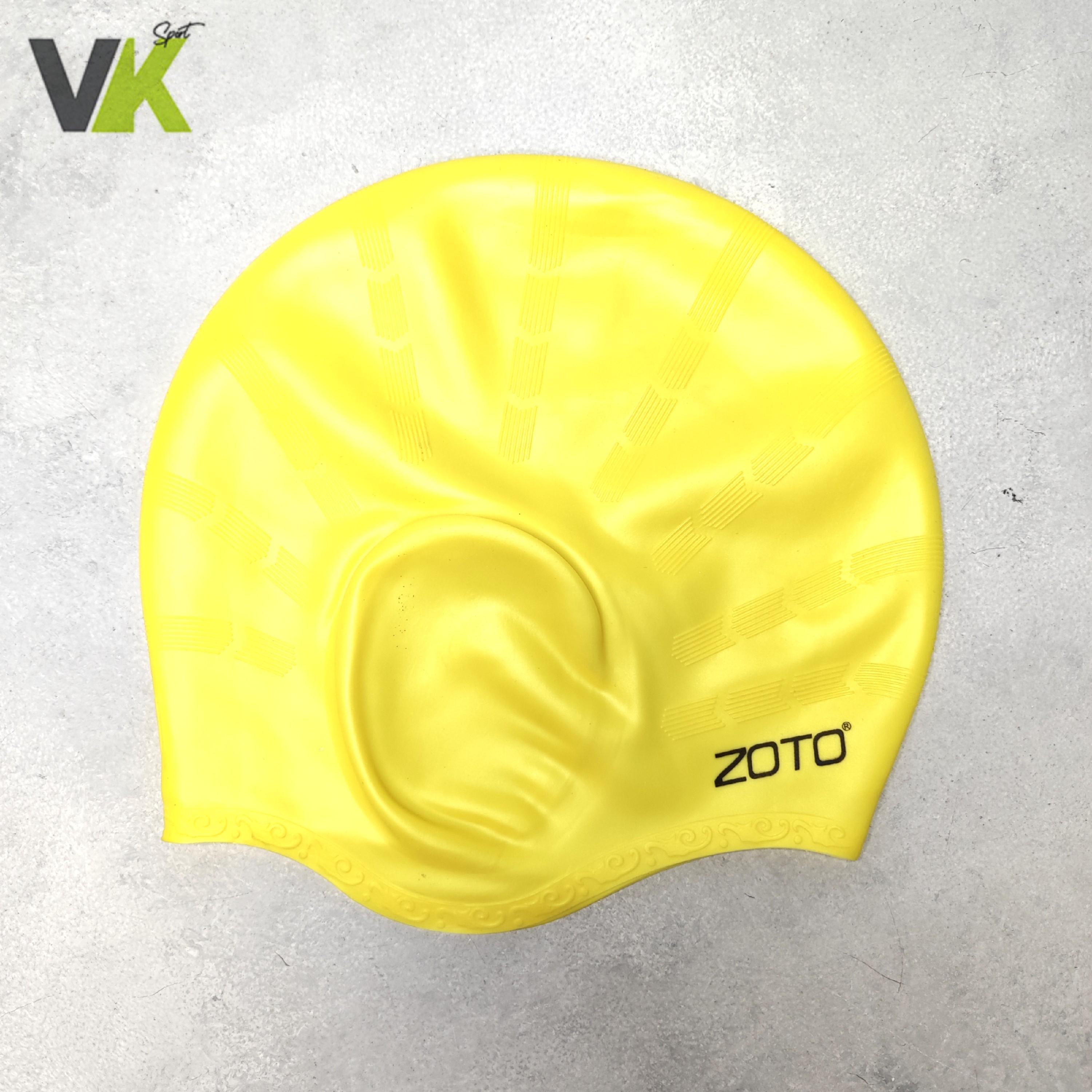 کلاه شنا سیلیکونی گوشی دار  زرد رنگ قبل از ثبت موجودی بگیرید 