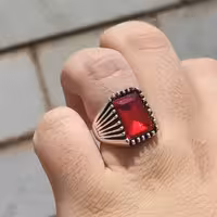 انگشتر یاقوت سرخ الماس تراش زیبا
.