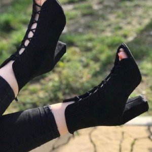 کفش پاشنه دار پاشنه بلند