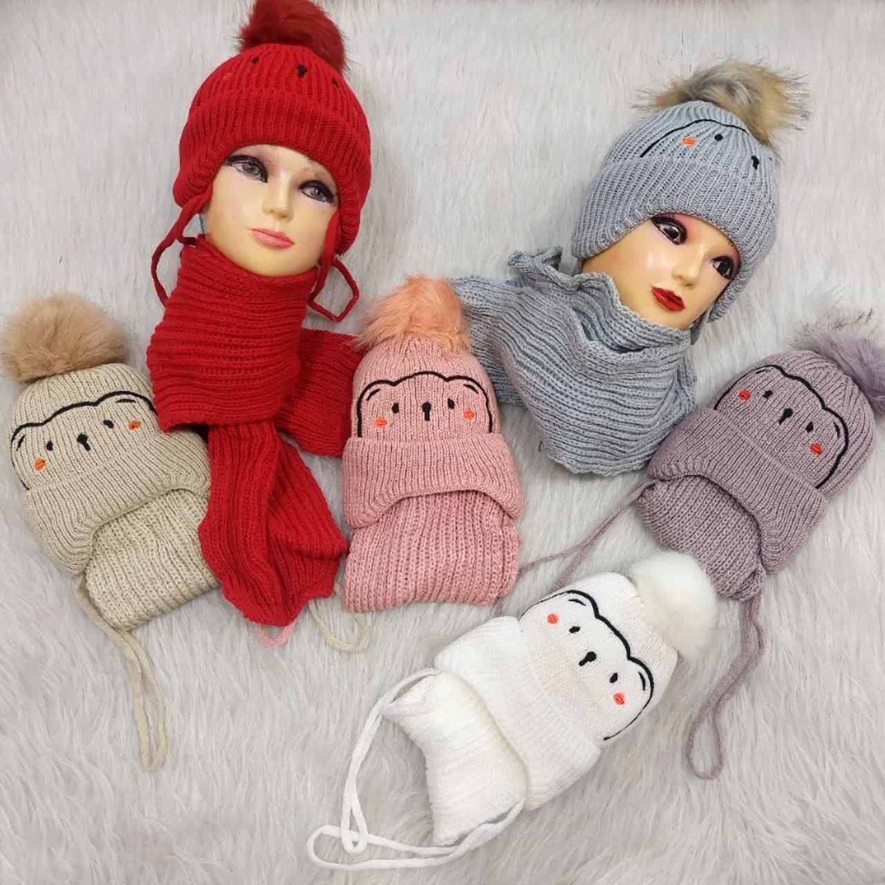 ست کلاه و شال بافت بن دار تک پوم