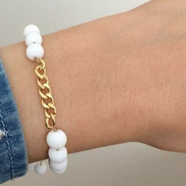 دستبند اونیکس سفید و کارتیر