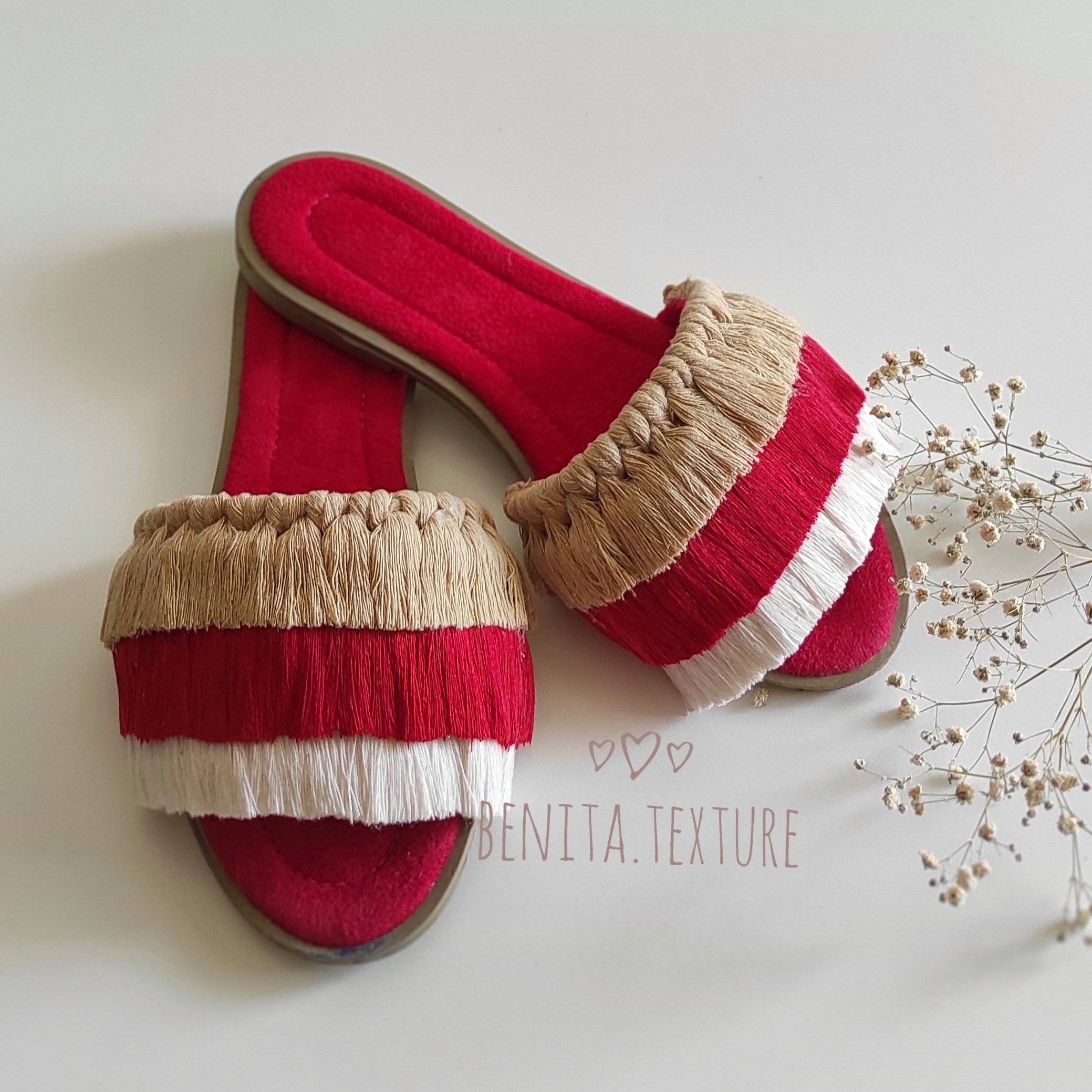 صندل، این صندل زیبا قابل سفارش در رنگ و سایز و مدل دلخواه شما میباشد