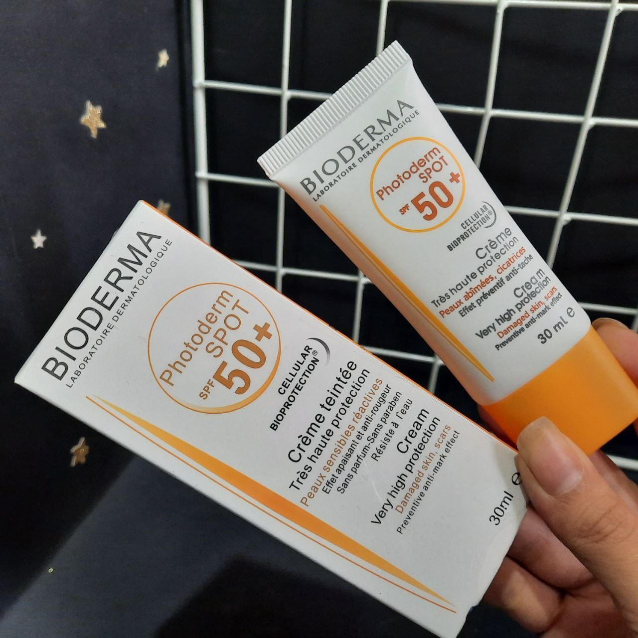 ضد افتاب بیو درما بی رنگ spf50 اصل