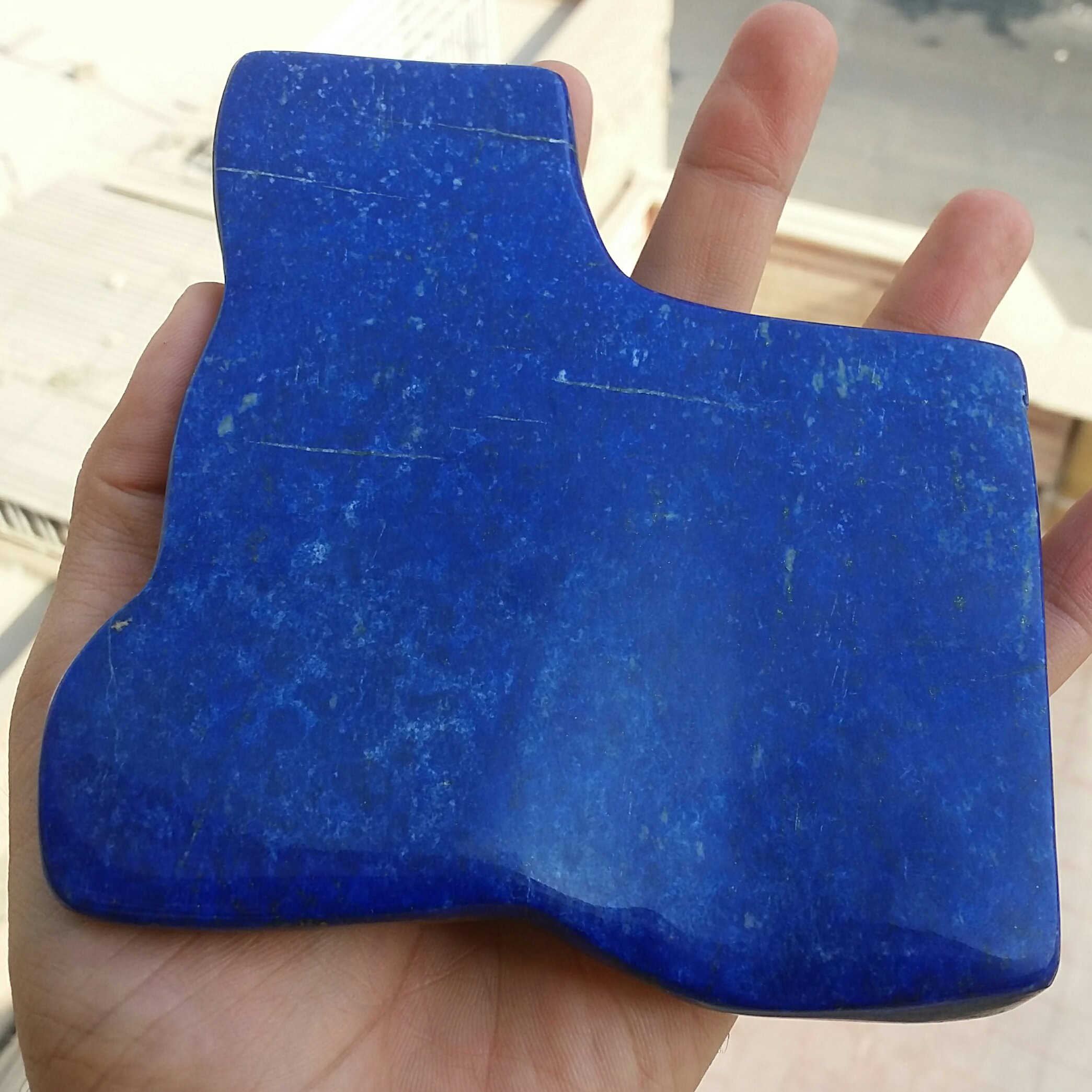 سنگ راف غولپیکر لاجورد پیریت طلایی دار وارداتی از کشور افغانستان اصلی 100درصد طبیعی تمام پولیش شده خوش رنگ نازک بینظیر