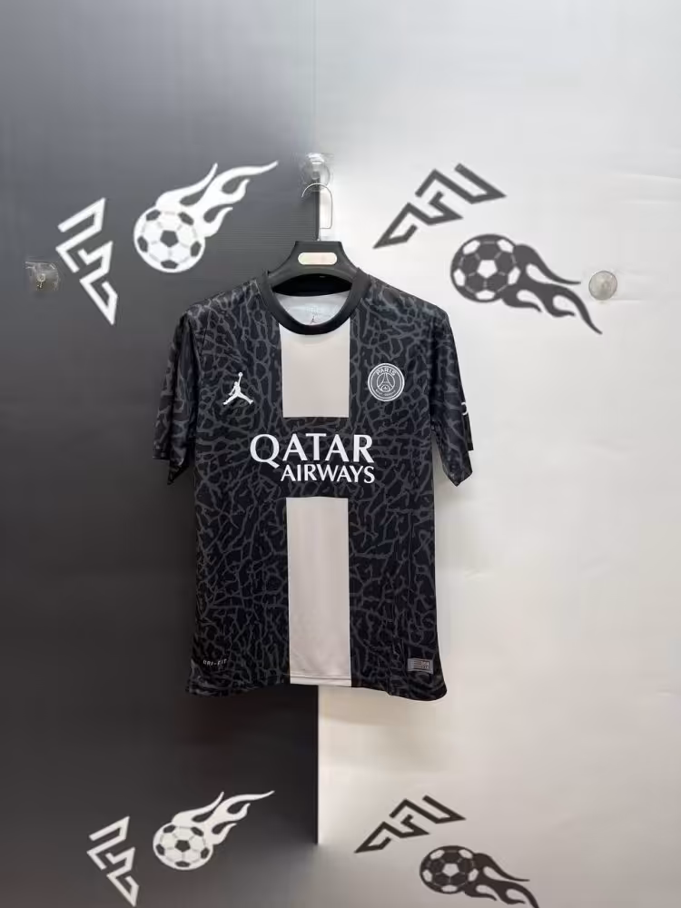 لباس سوم پاریسن ژرمن 2024 هواداری