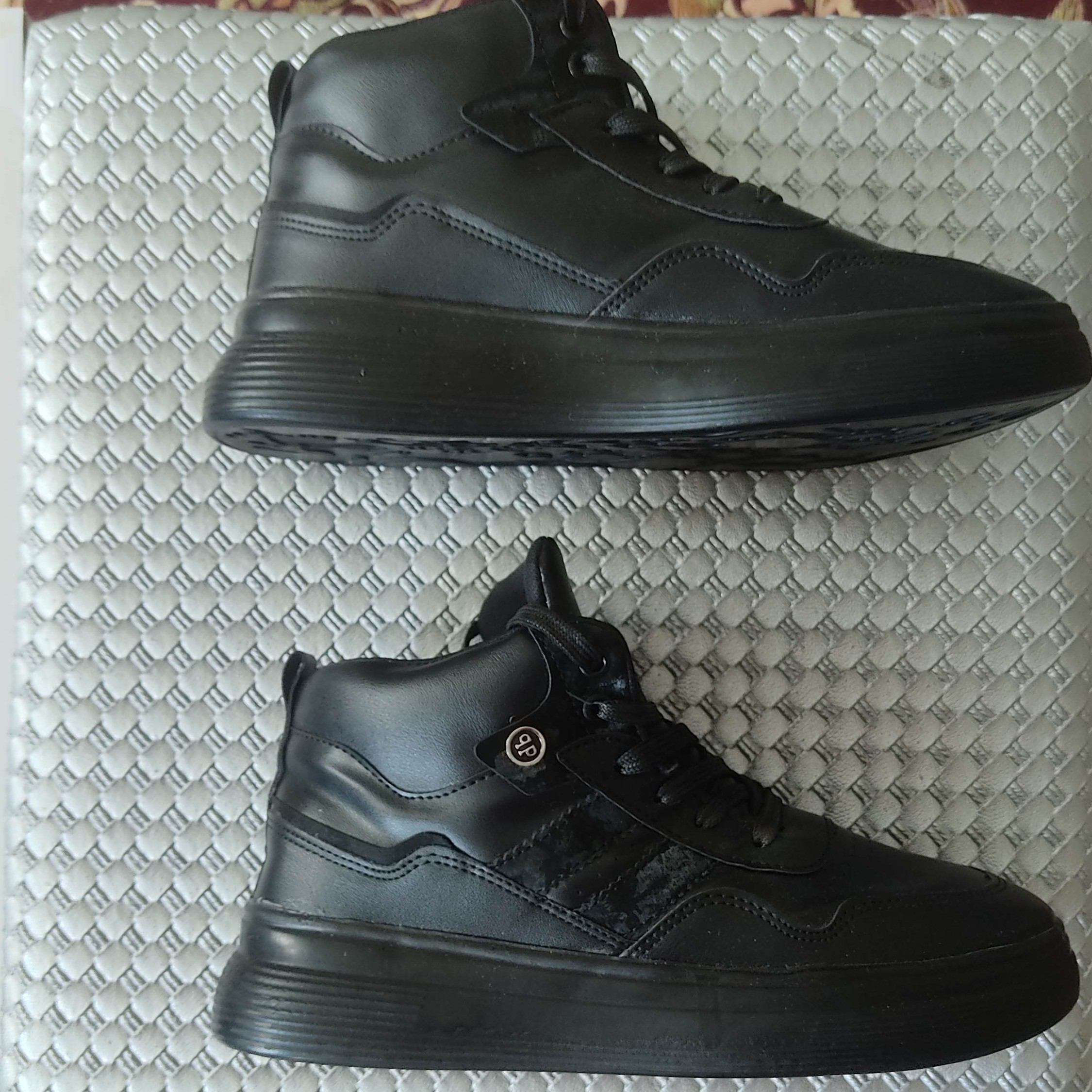 کفش اسپورت آدیداس زنانه سایز 38