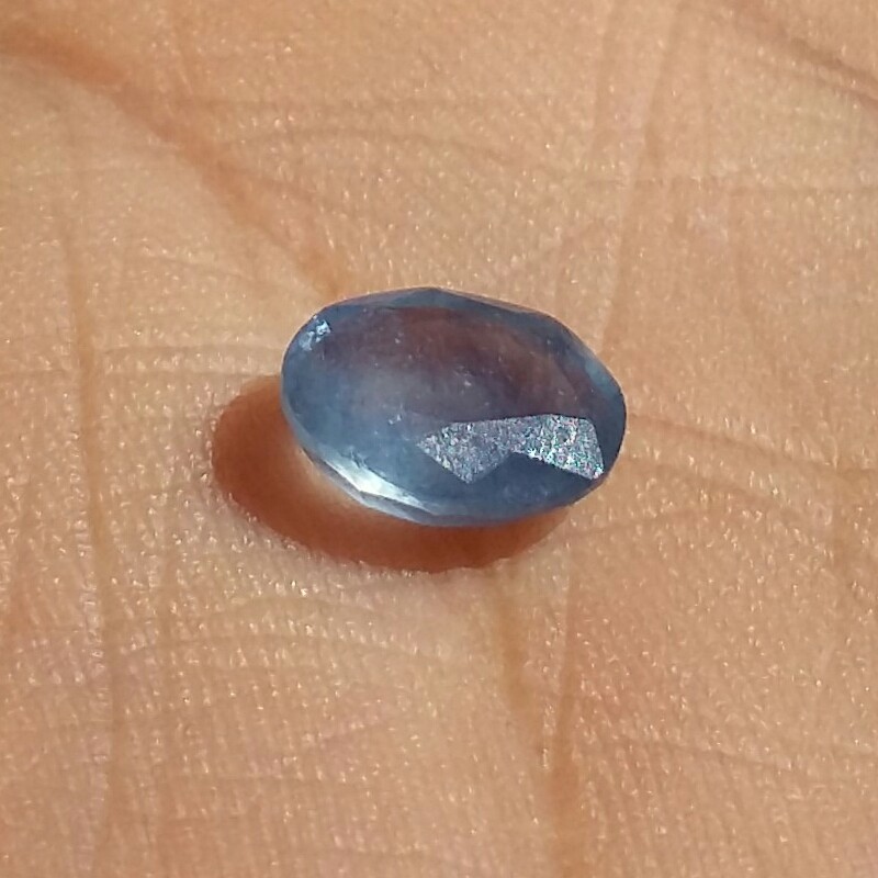 نگین یاقوت کبود وارداتی تراش بیضی کد 10496