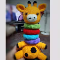 عروسک زرافه حلقه ای دست بافت روشنا