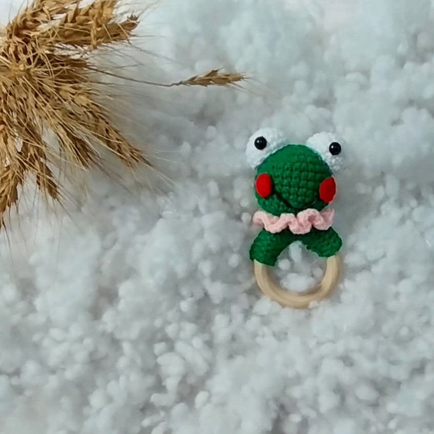 جغجغه بافتنی قورباغه 