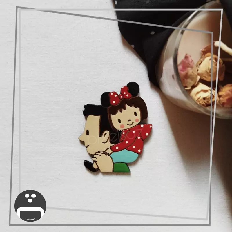 استیکر  - مگنت - پیکسل طرح پدر و فرزند پیکسل ساز - جنس چوبی و نقاشی شده - ضدآب