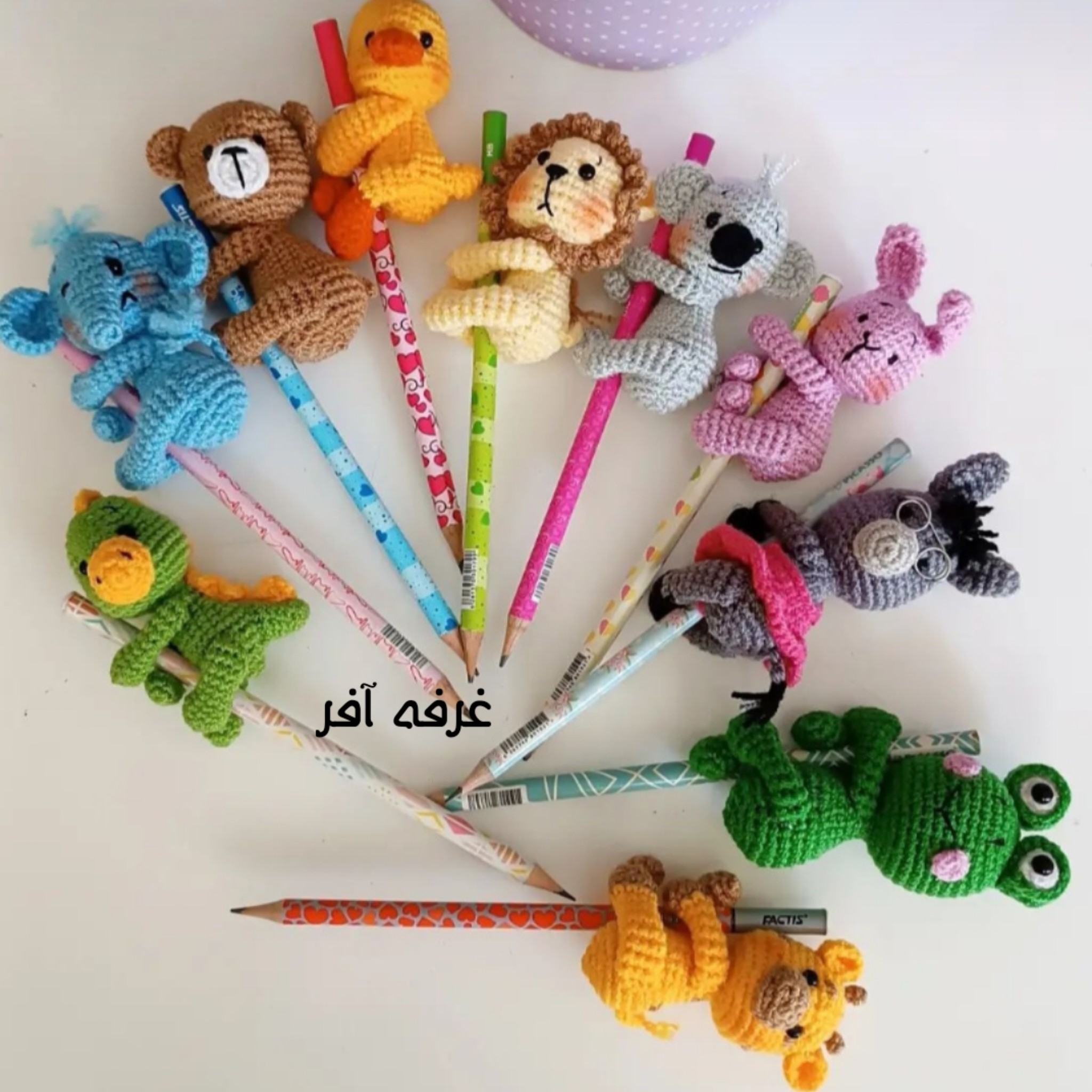 عروسک سرمدادی( بافت)