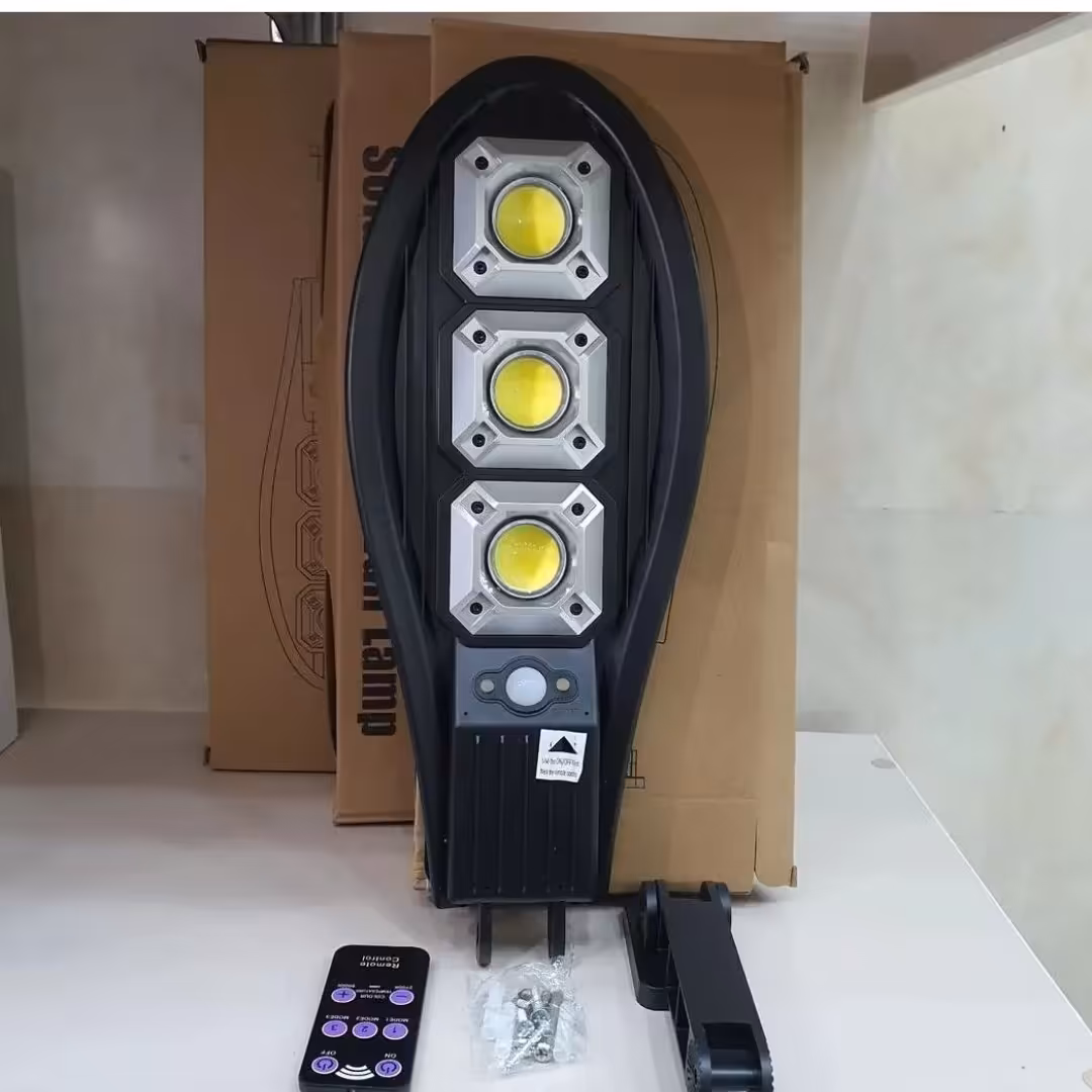 پرژکتور خورشیدی خیابانی مه صنعت 
