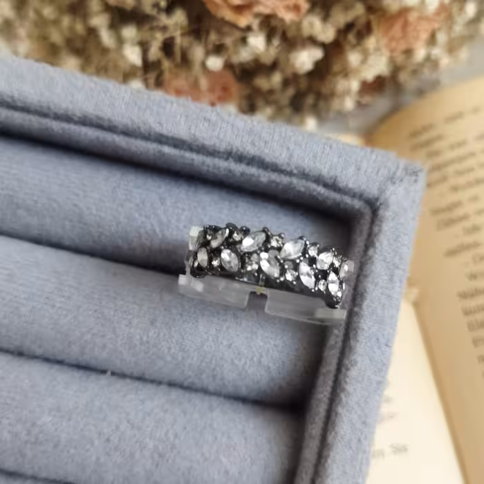 انگشتر دودی پر کریستال سایز مدیوم یا 8 