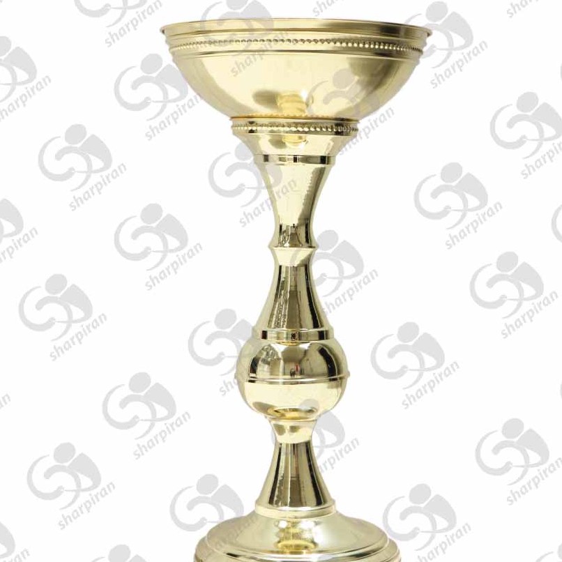 جام آجیل و خشکبار پایه دار ِمدل دکمه ای ریز رنگ آبکاری طلایی