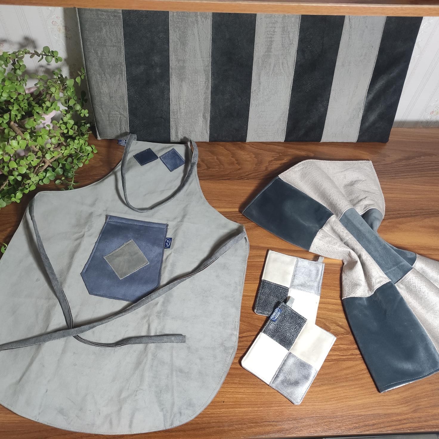 ست مشکی پارچه ای آشپزخانه 