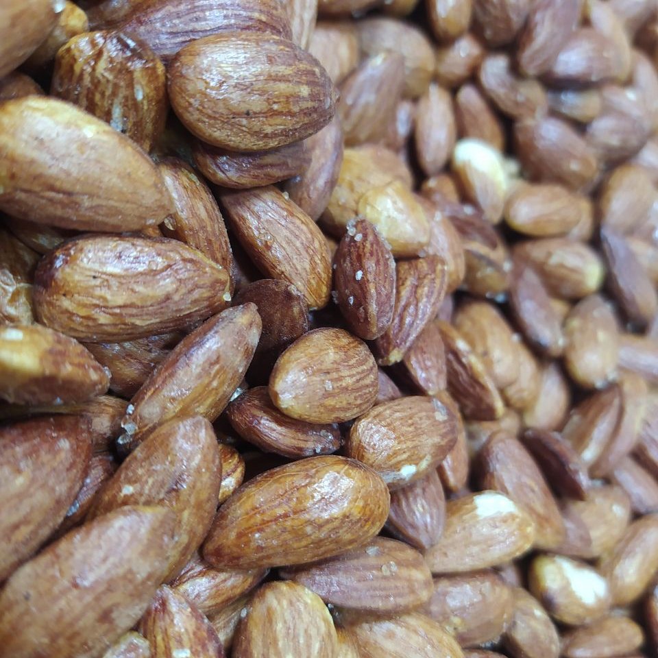 مغز بادام
