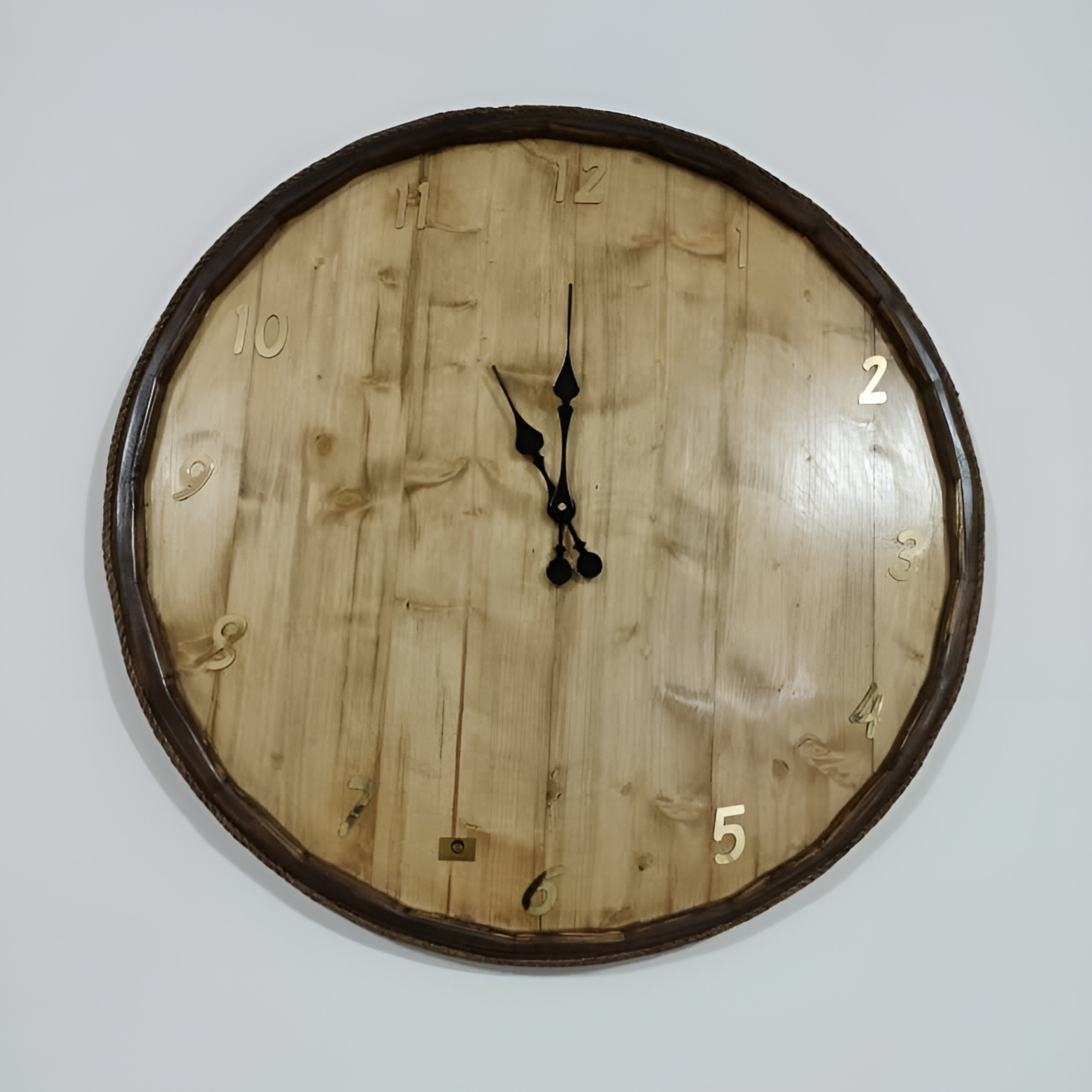 ساعت دیواری چوبی از قطر 50 به بالا 