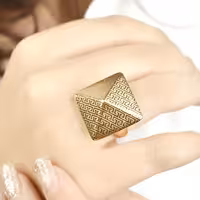 انگشتر طرح هرم برند ژوپینگ سایز 8 کد 8100