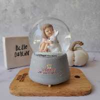 گوی پمپ دار دختر و خرگوش