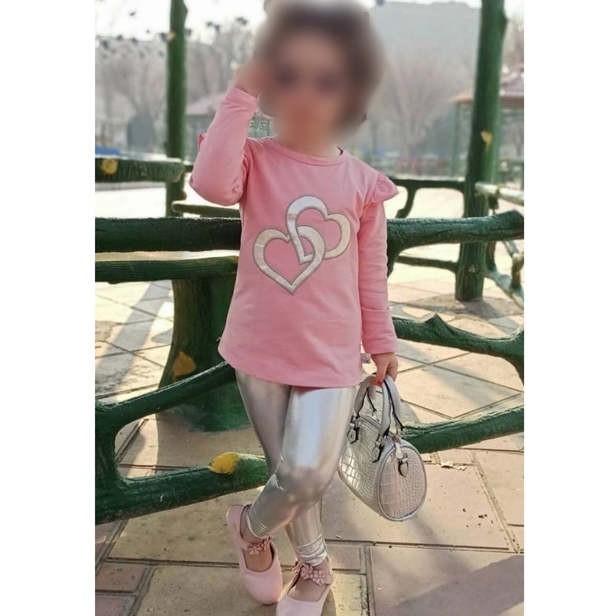 حراج بلوز شلوار مجلسی و بیرونی چرم دیسکو سایز 45-55صورتی رنگ
