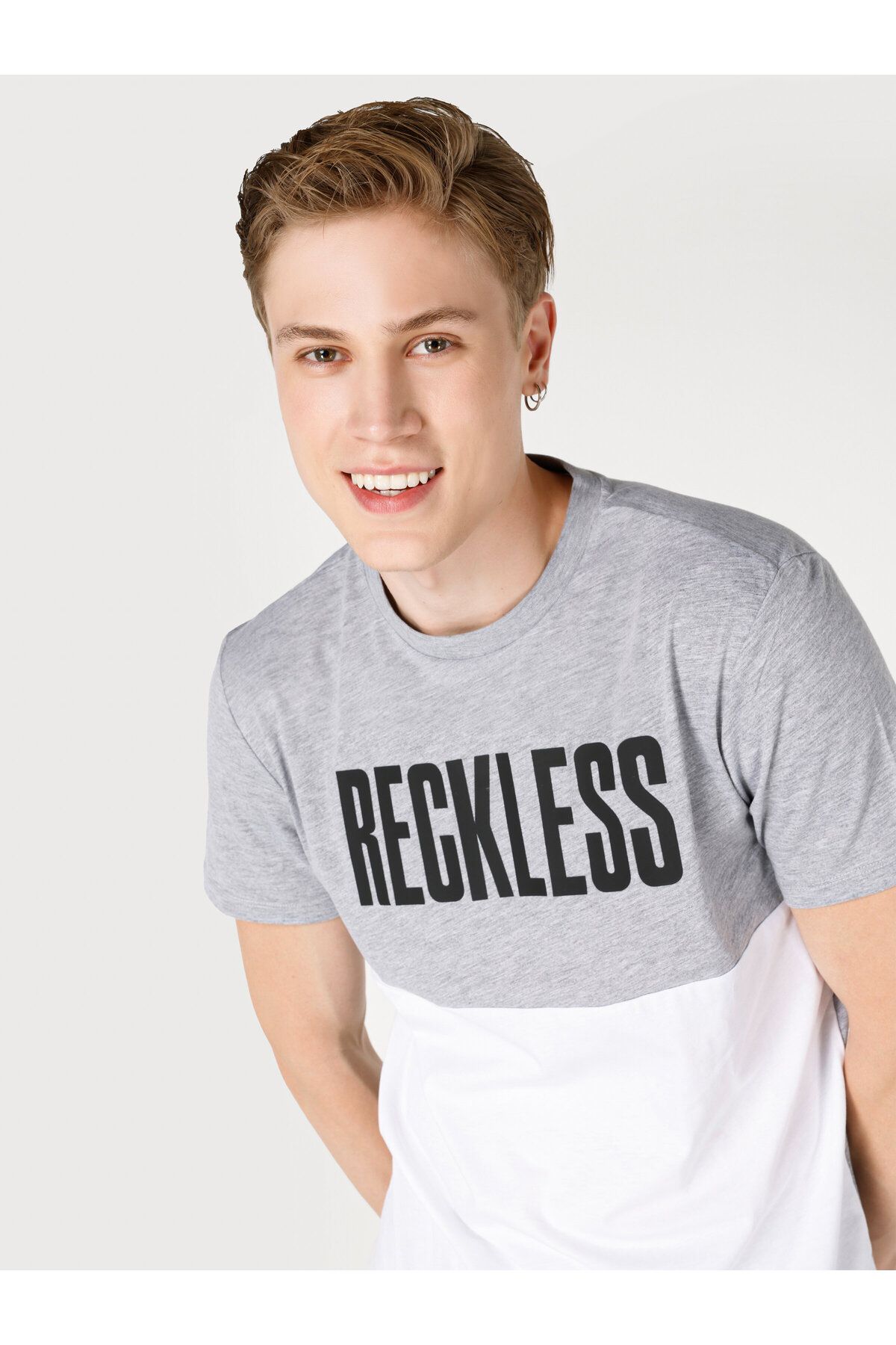 تی شرت سبز مردانه یقه دوچرخه تناسب منظم طرح دار خاکستری بازوی کوتاه T shirt Colin’s