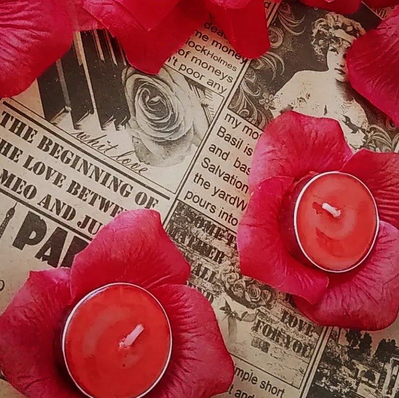 شمع حنابندان طرح وارمر با تم قرمز