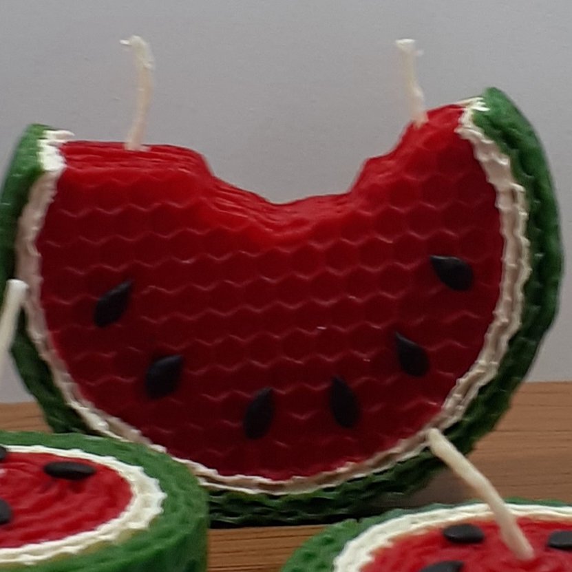 شمع موم عسلی هندوانه قاچ خورده