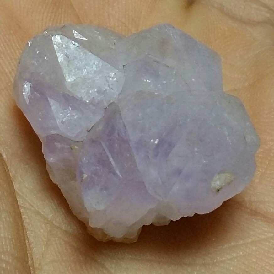 سنگ راف آمتیس آمیتیس آماتیس بلور درشت پر رنگ وارداتی صد در صد طبیعی کد 10719