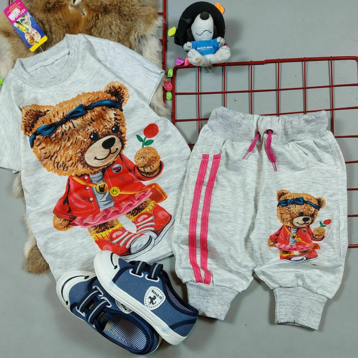 لباس بچهگانه ست کوتاه دخترانه بچه گانه جنس ملانژ عالی
سایز 45 و 50
تعداد محدود موجود