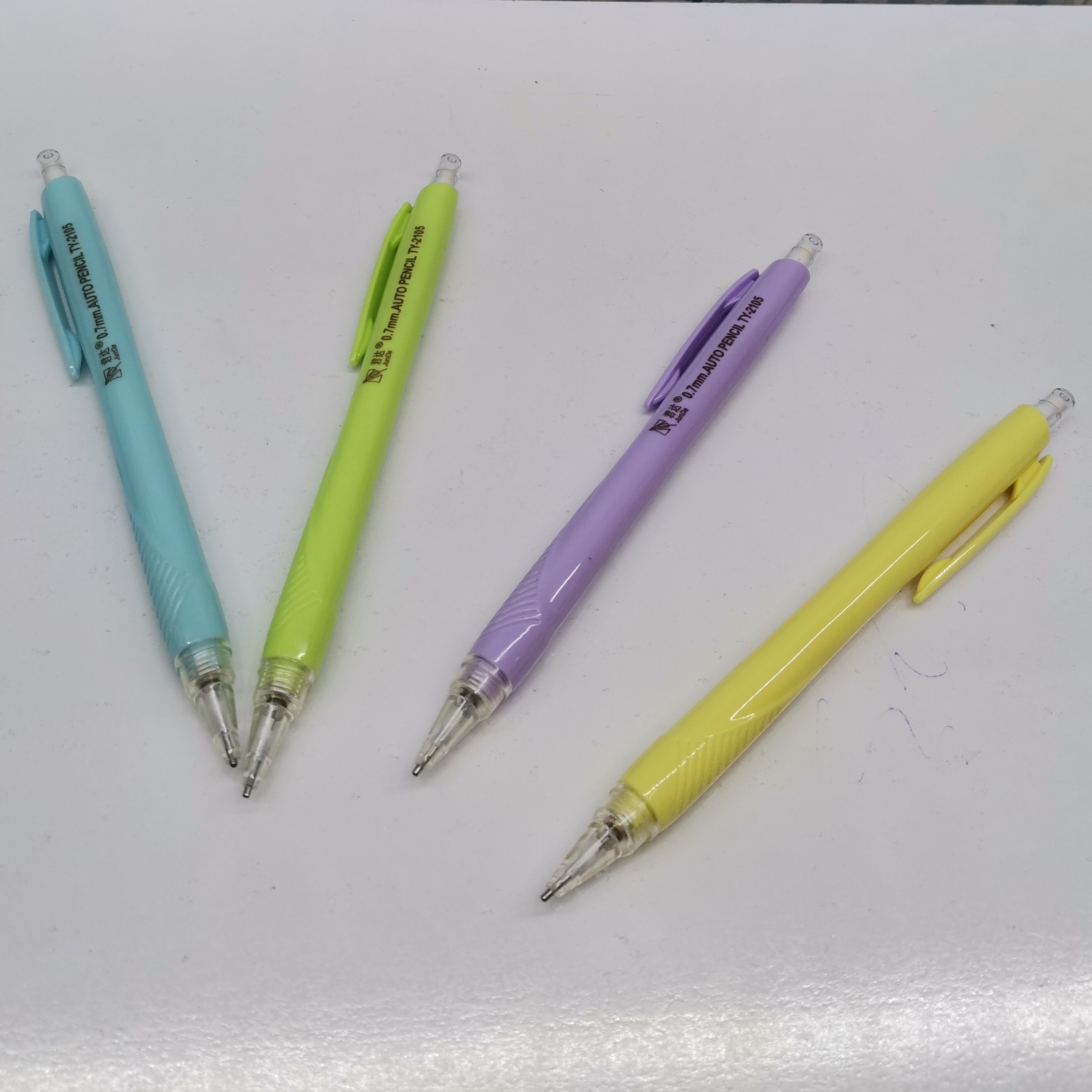 مداد اتود طرح پاستلی 0.7 در رنگ های جذاب و کیوت