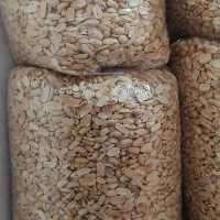 بادام زمینی مخصوص کره گیری درجه یک تفت داده و پوست کنده  5000 گرمی