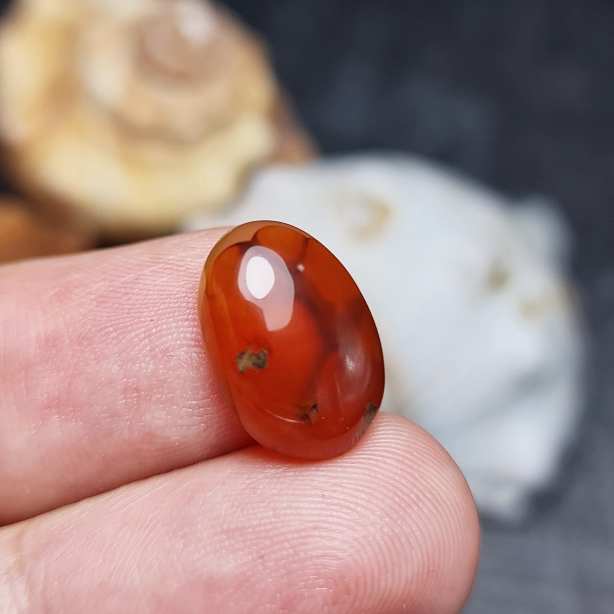  نگین زیبای سنگ عقیق خوش رنگ بسیار خاص و منحصر به فرد اصل یمن
کد 27980