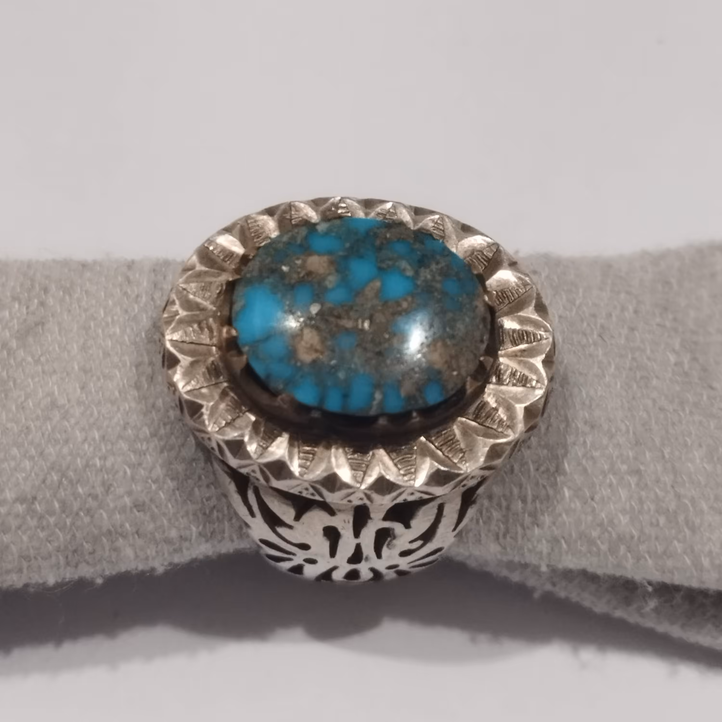 انگشتر فیروزه نیشابوری 