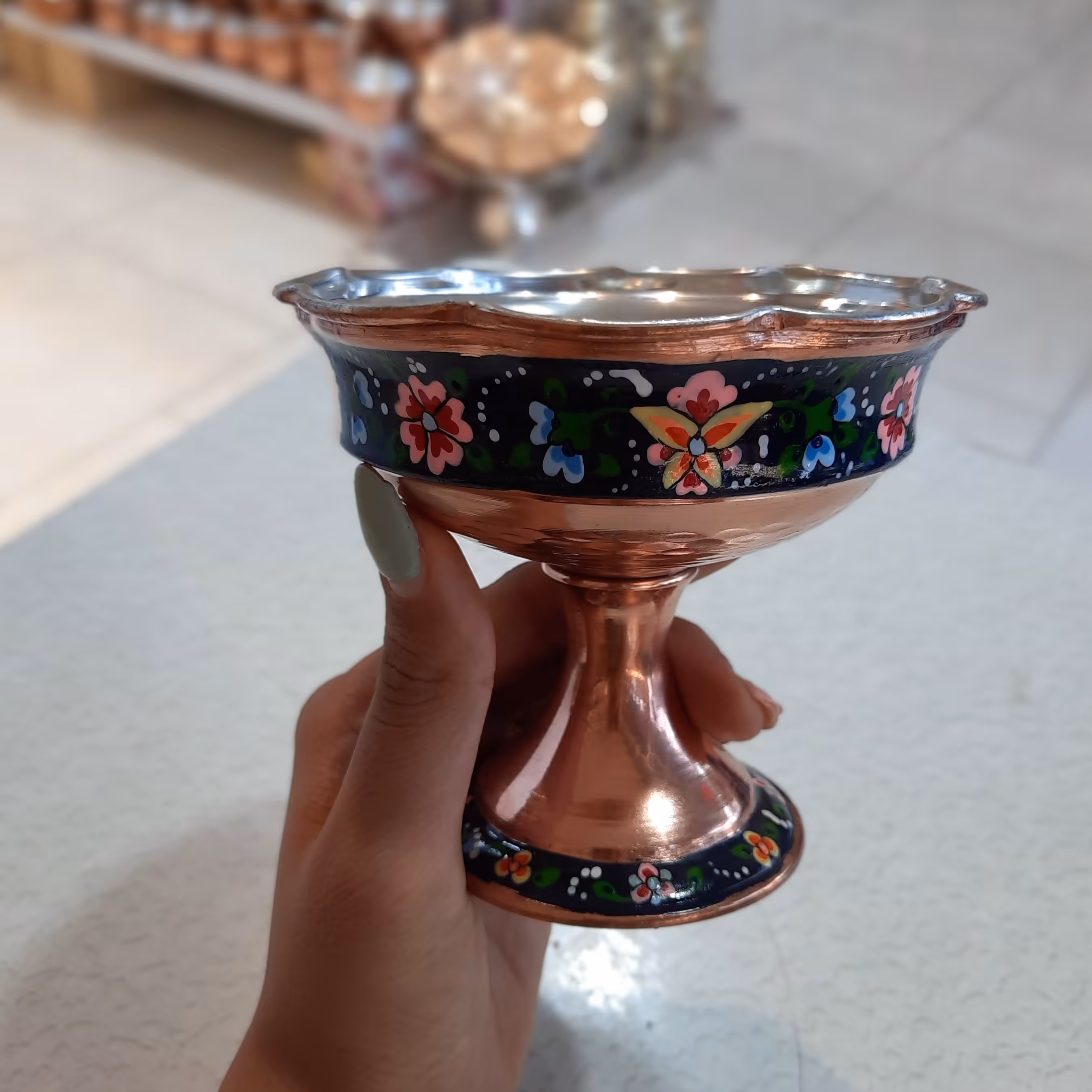 بستنی خوری مینا کاری پایه دار  وزن خالص  125 گرم  طول 10 سانت  