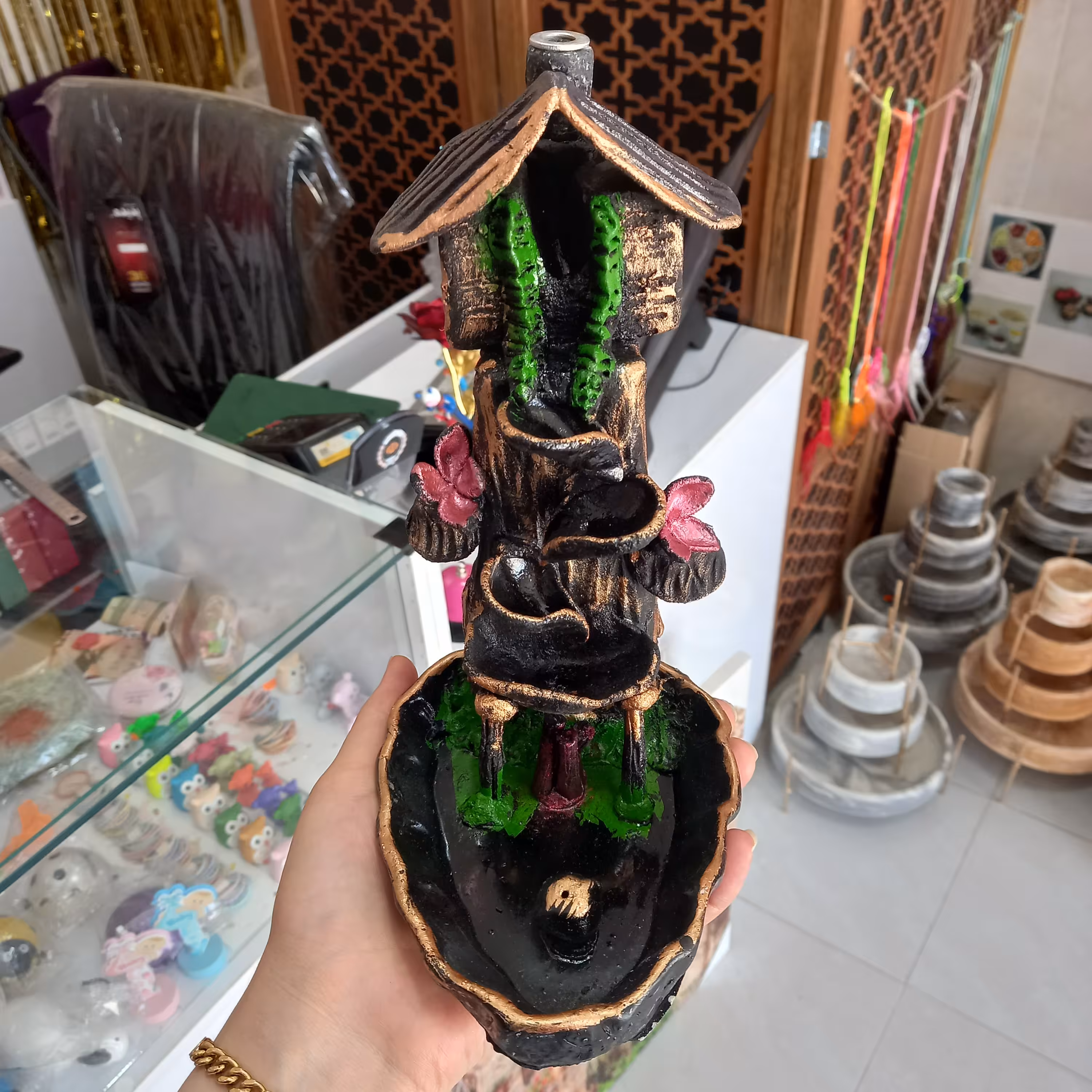 جاعودی آبشاری منظره و کلبه کار دست خودمان