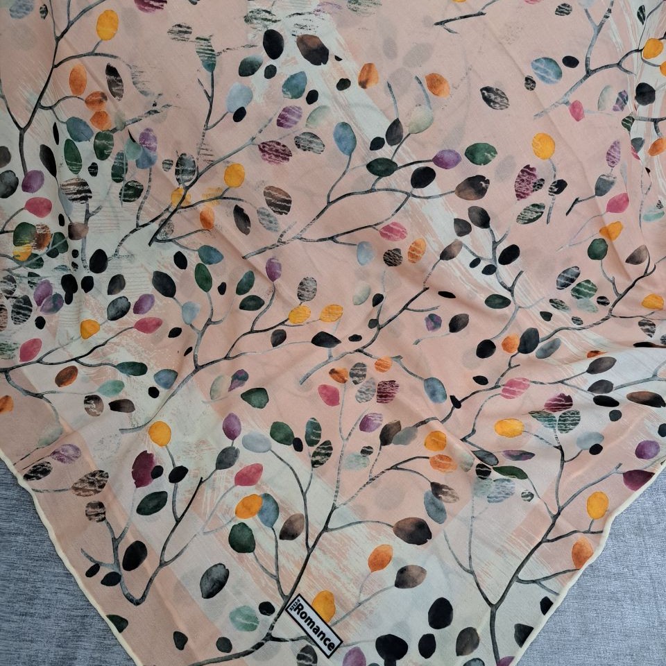 روسری نخی برند رومنس