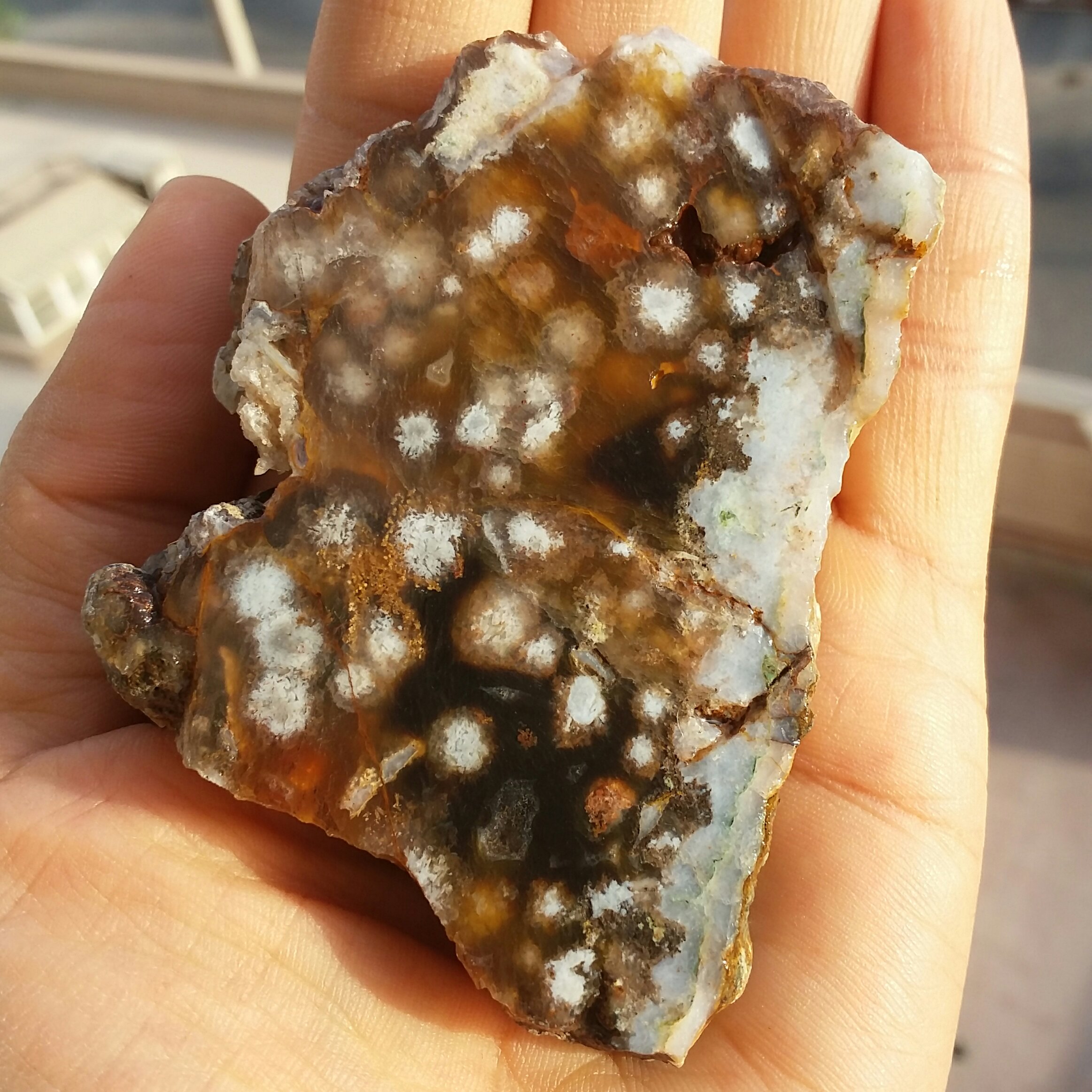 اسلایس سنگ راف عقیق منظره خاص و بسیااار کمیاب خارق العاده زیبا شاهکار خلقت 100 در 100 طبیعی
تابلو نقاشی طبیعی