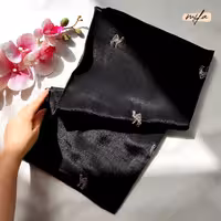 شال گلدوزی مشکی طرح شتر