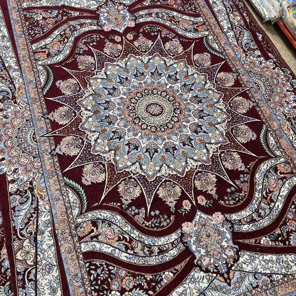 روفرشی 12 متری مخمل زرک دار . جنس اعلا 