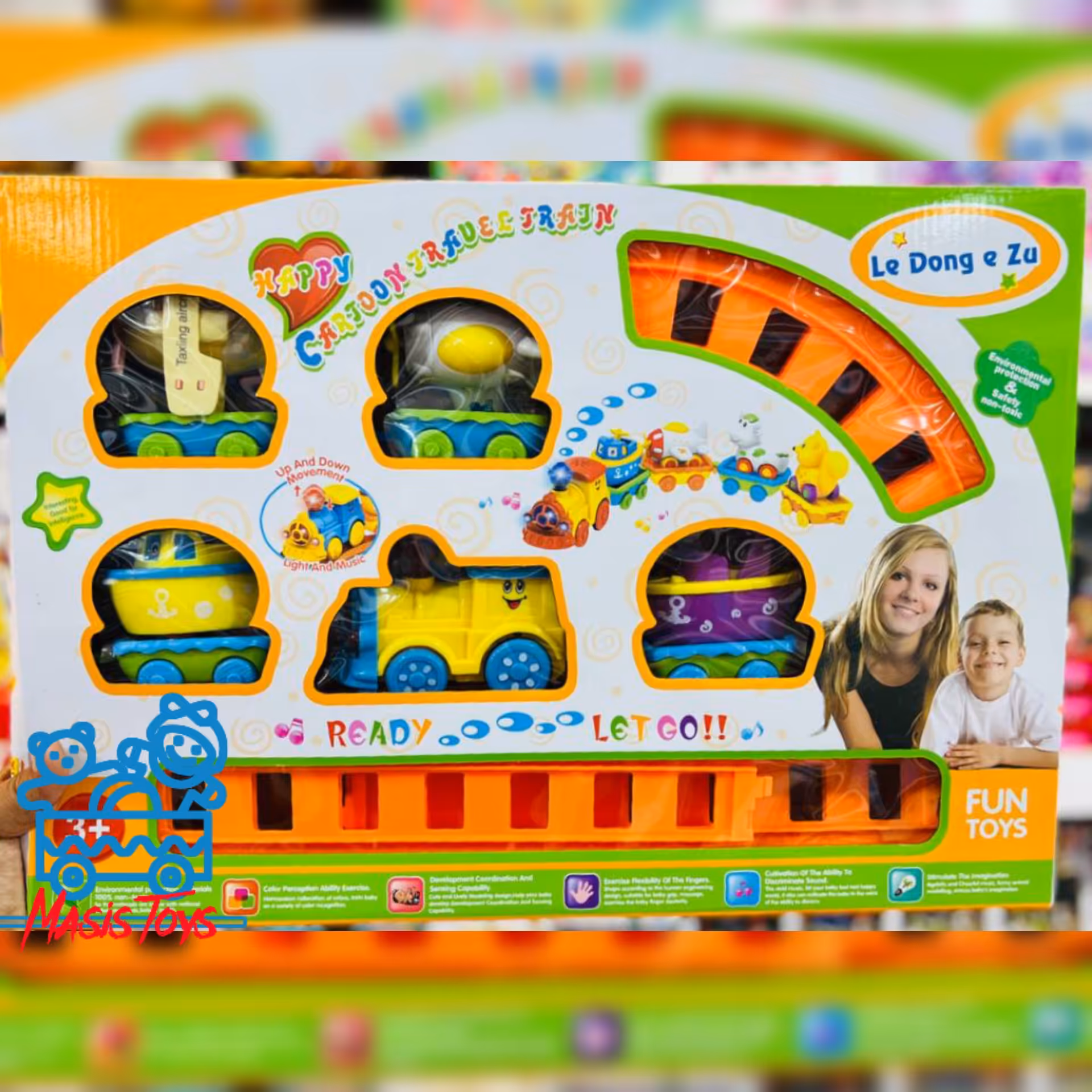 قطار حیوانات چهار واگن موزیکال وچراغداردوارداتی جنس عالی بدونه رنگ ومواد شیمیایی مناسب برای گروه سنی یک سال به بالا