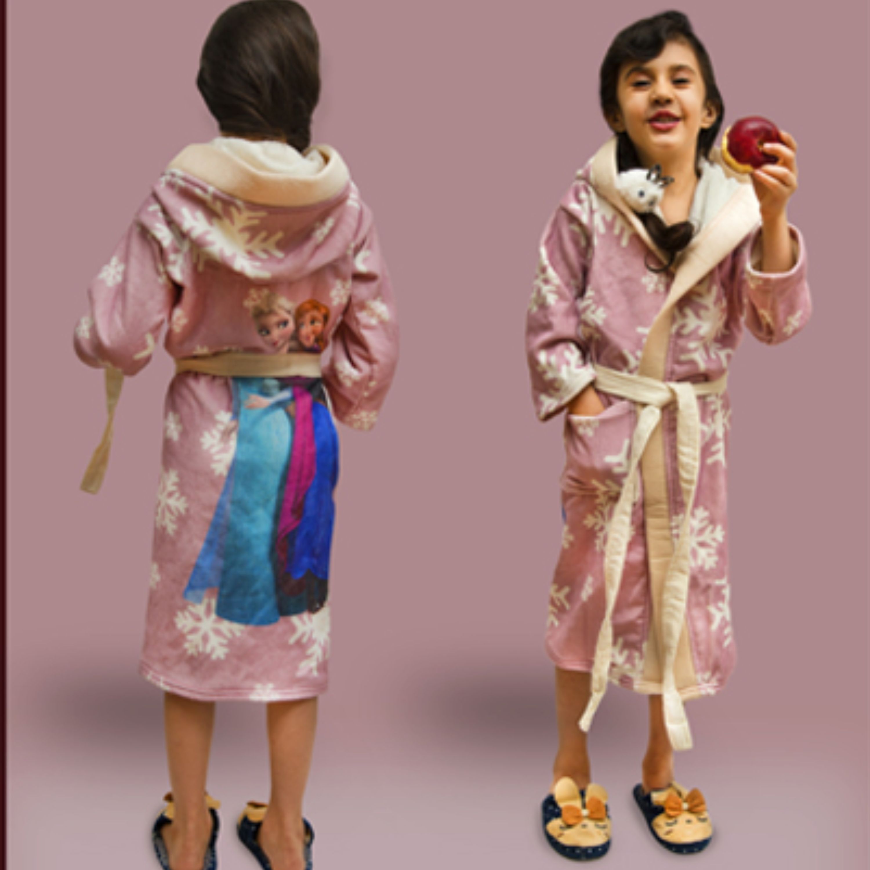 حوله تنپوش بچه گانه چاپی طرح السا و آنا، جنس نخ پنبه