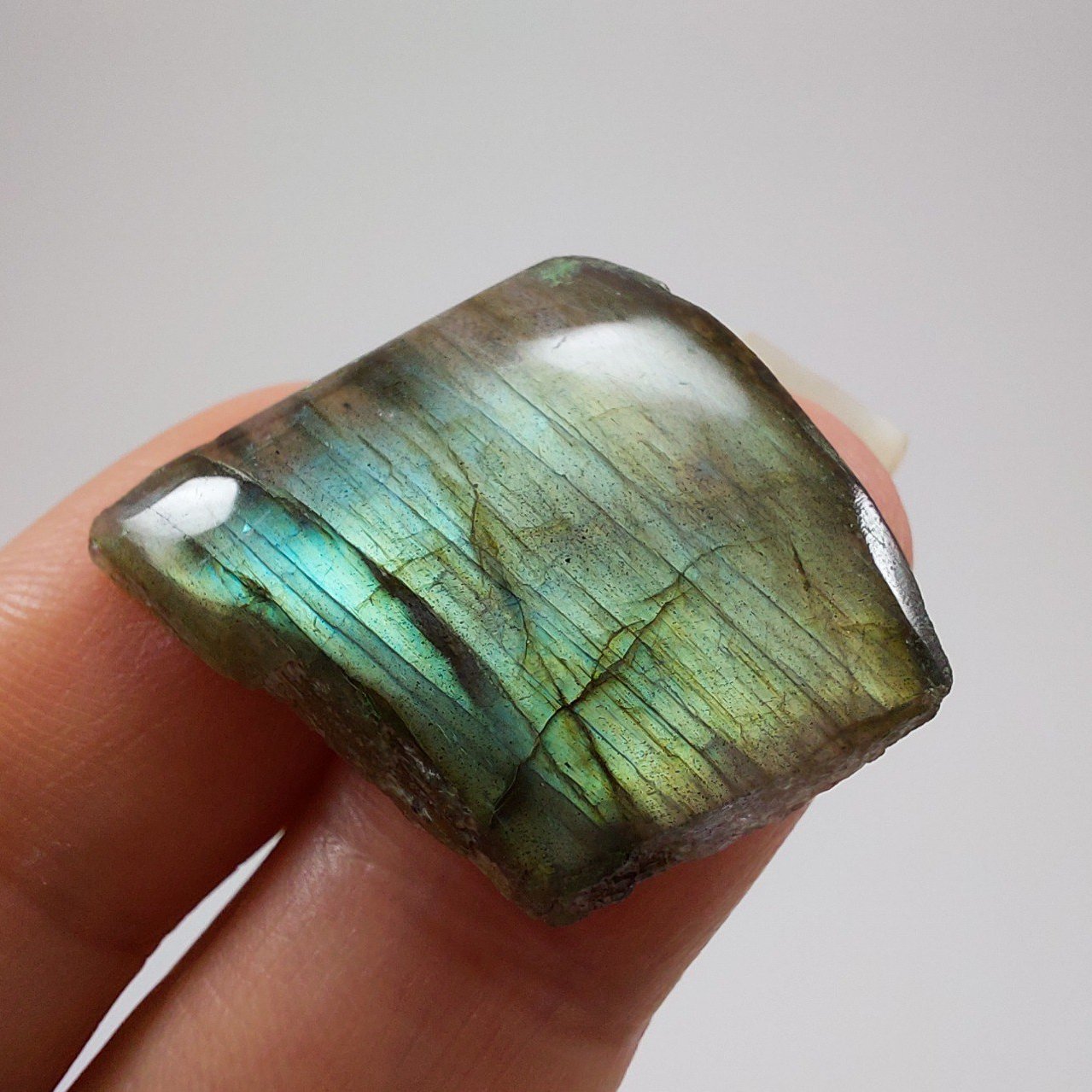 اسلب لابرادوریت سیاه ماداگاسکارکد: M 869