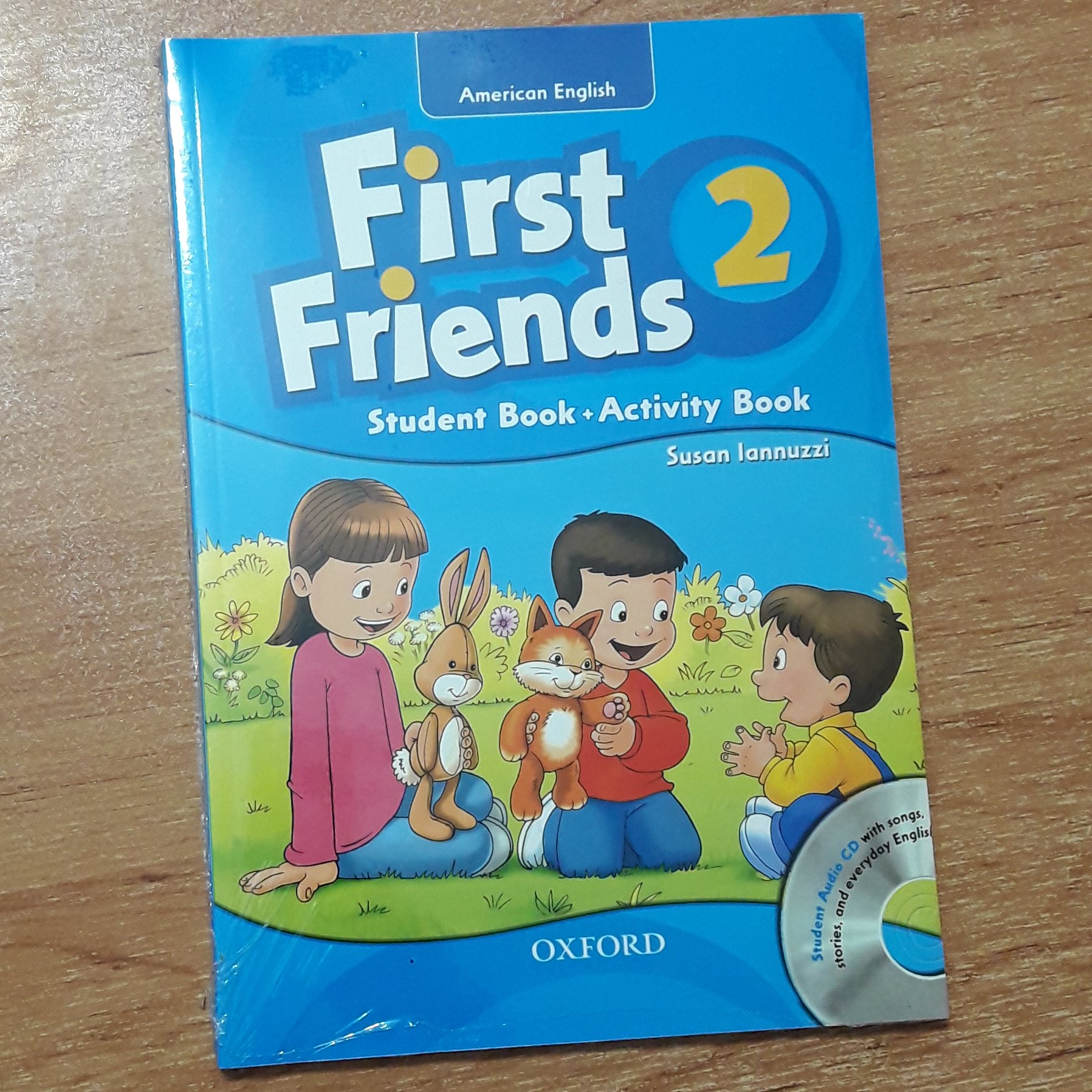 کتاب امریکن فرست فرندز American First Friends 2 سایز وزیری به همراه کتاب کار و Qr کد
