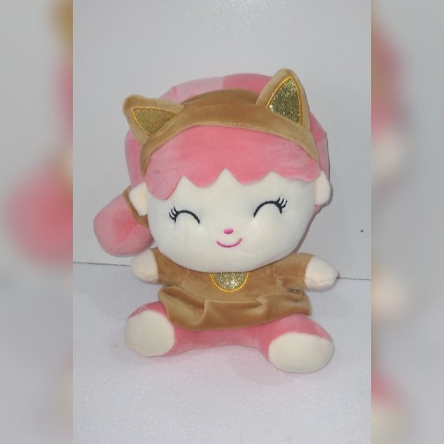 عروسک دختر تل روباهی