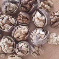 گردوی تویسرکان یک کیلویی