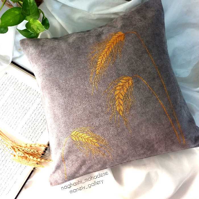 کوسن نقاشی شده با دست 