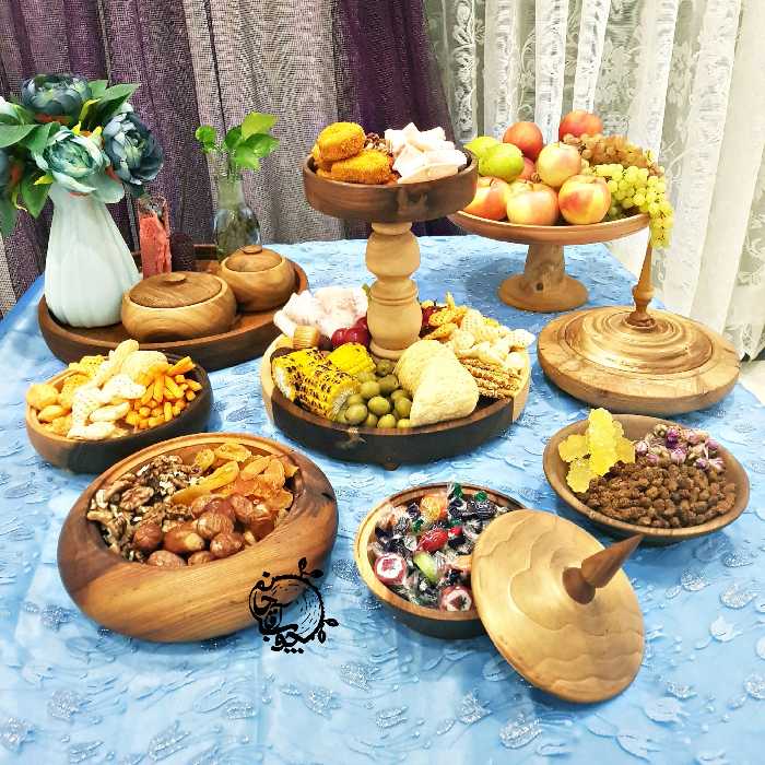 سرویس کامل پذیرایی چوبی .برا قیمت تک تک محصولات پیوی مراجعه کنید